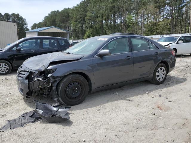 TOYOTA CAMRY BASE