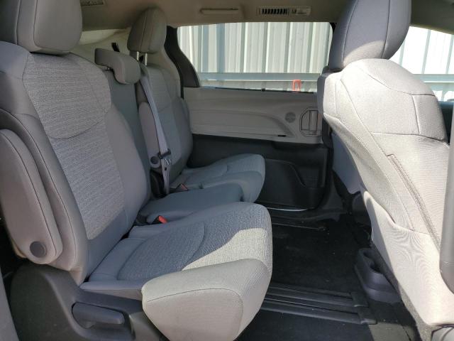 2024 TOYOTA SIENNA LE - 5TDKRKECXRS190669