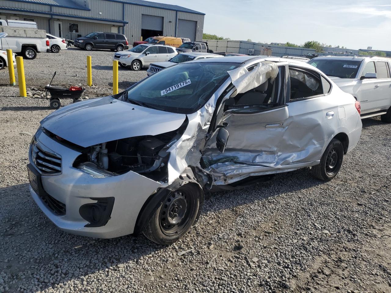 MITSUBISHI MIRAGE G4 ES
