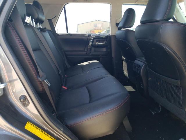 2019 TOYOTA 4RUNNER SR - JTEBU5JR7K5698423