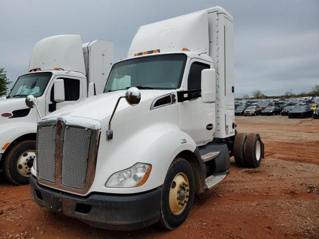 KENWORTH T680 2017 white tractor compressed natural gas 1NKYA38X4HJ158980 photo #3