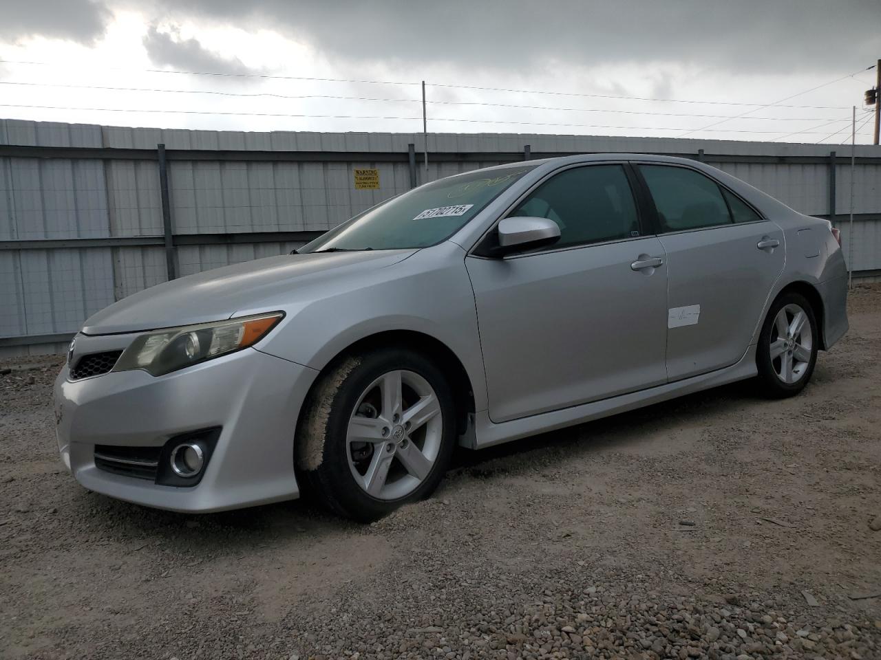 TOYOTA CAMRY L