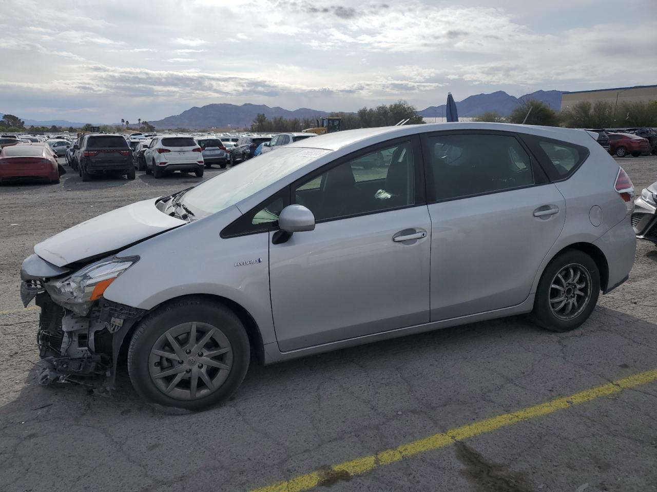 TOYOTA PRIUS V