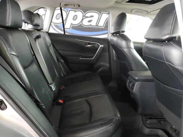 2020 TOYOTA RAV4 XLE - JTMR6RFV2LD005002
