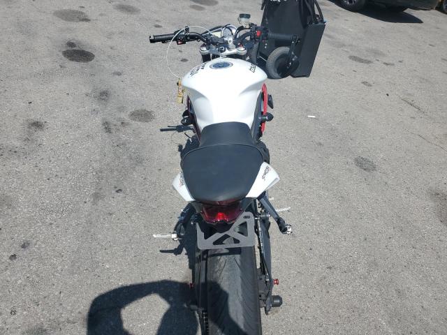 2013 TRIUMPH MOTORCYCLE STREET TRI SMTL03NE2DT582837