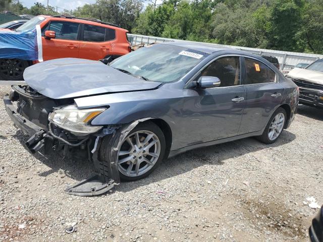 NISSAN MAXIMA S