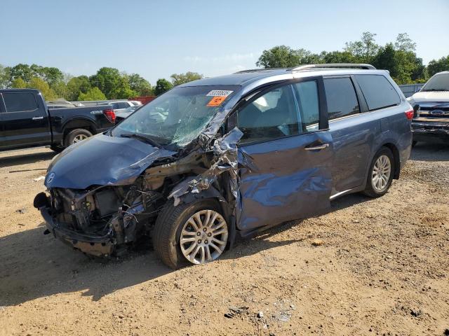 TOYOTA SIENNA XLE