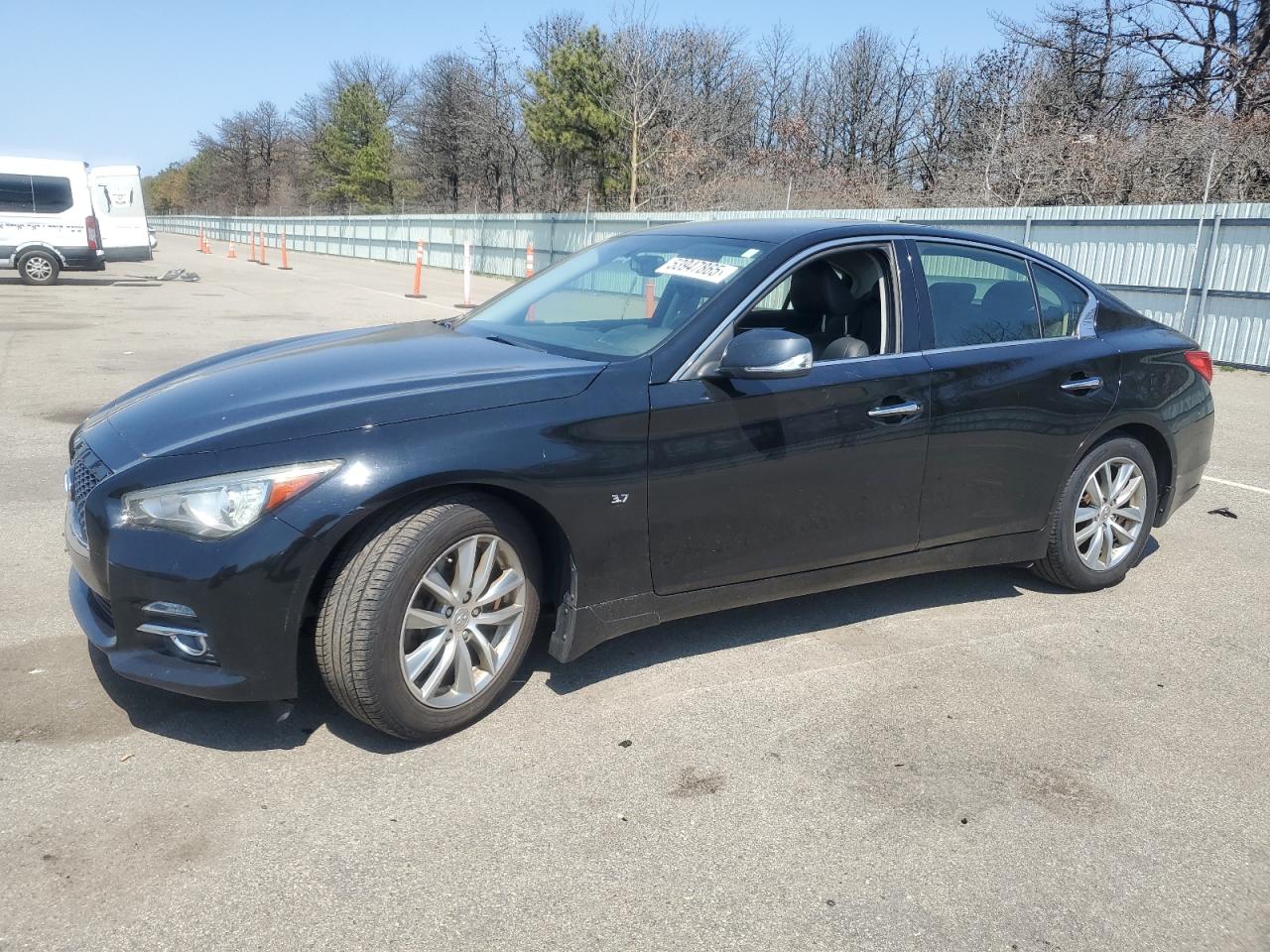 INFINITI Q50 BASE