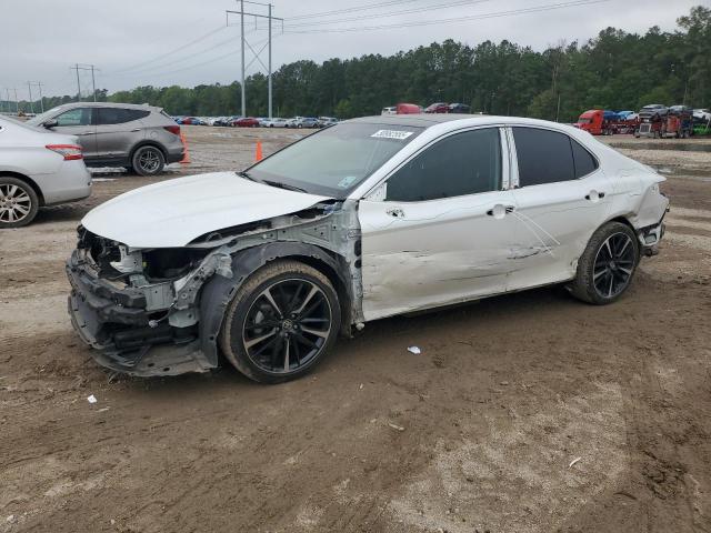 TOYOTA CAMRY XSE