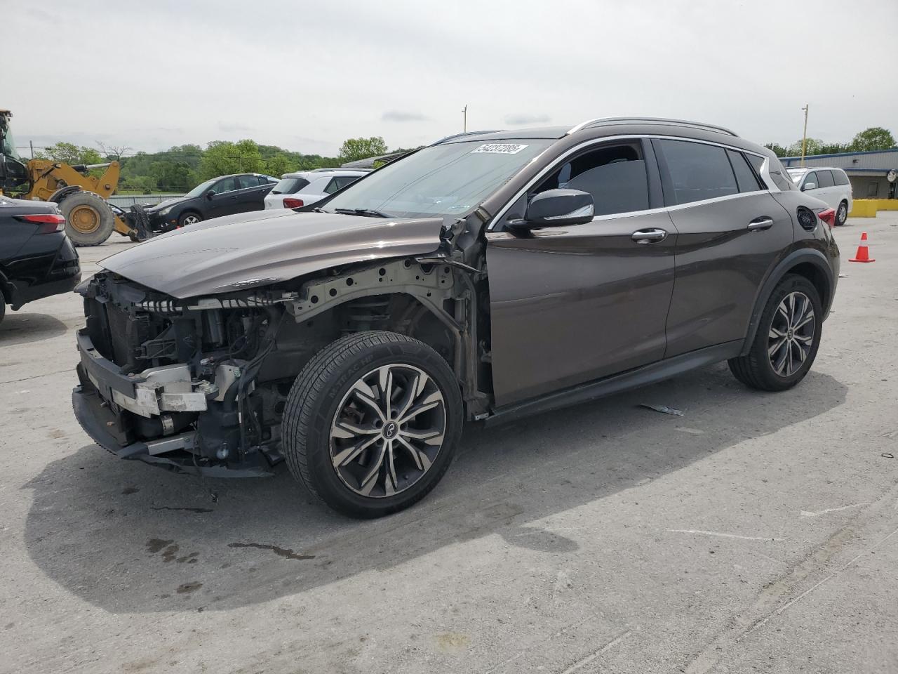 INFINITI QX30 BASE
