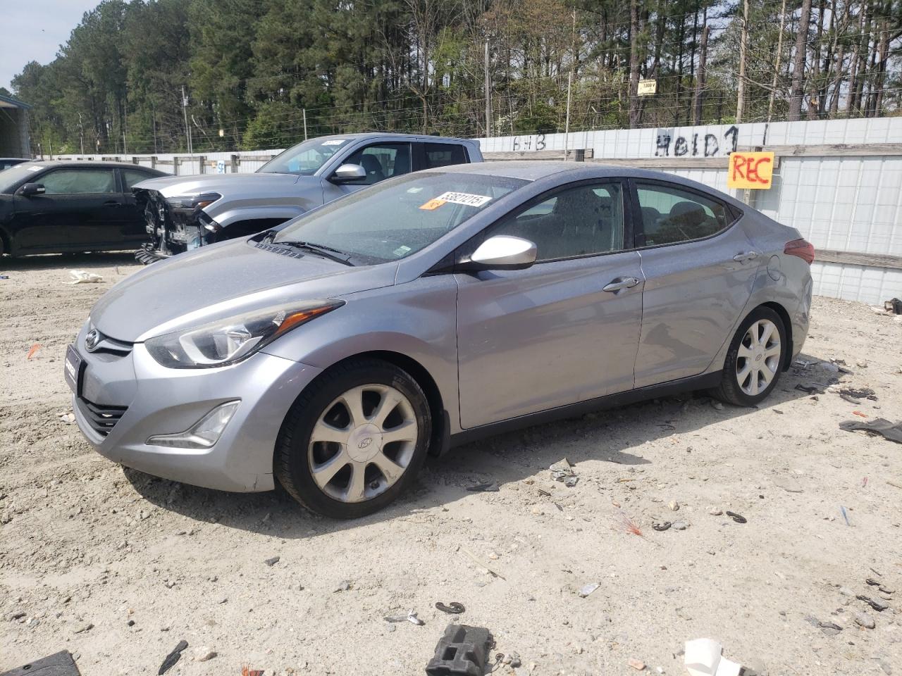 HYUNDAI ELANTRA SE