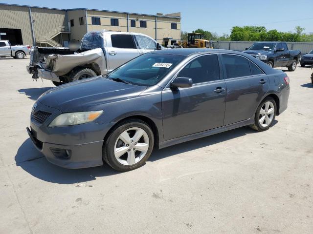 TOYOTA CAMRY BASE