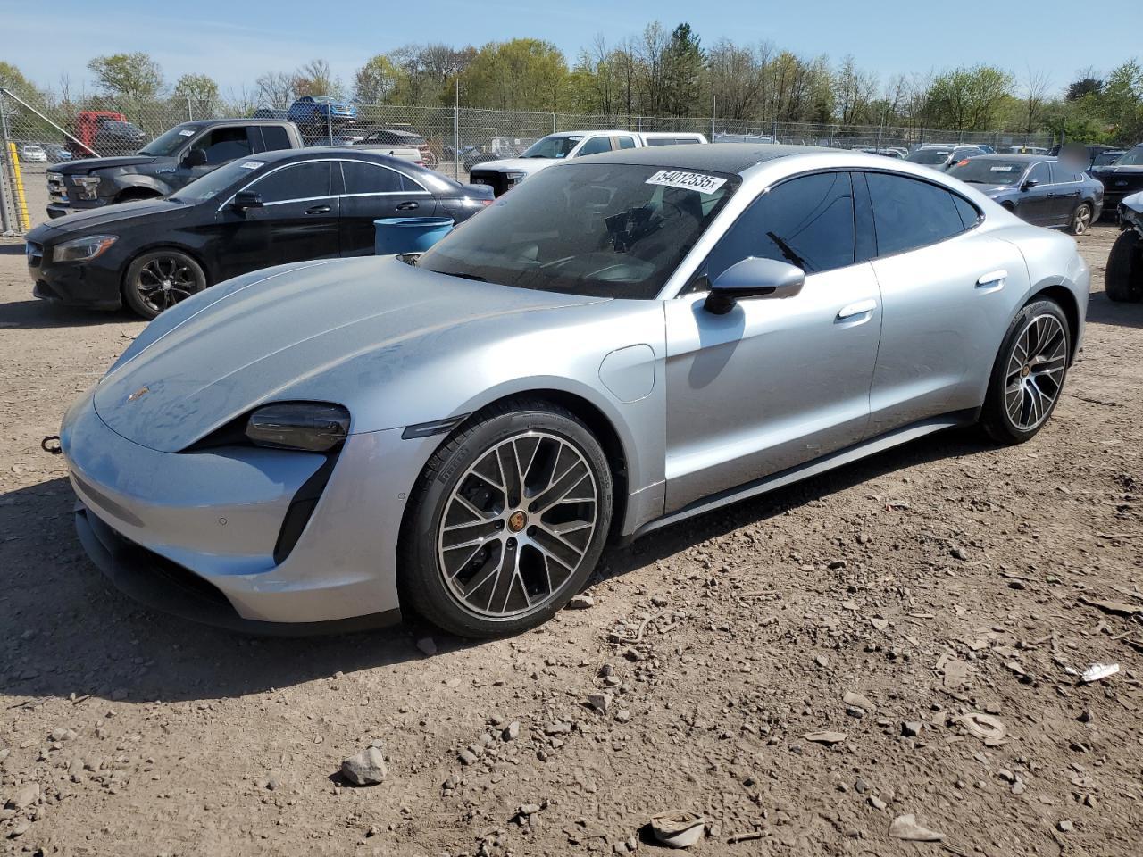 PORSCHE TAYCAN