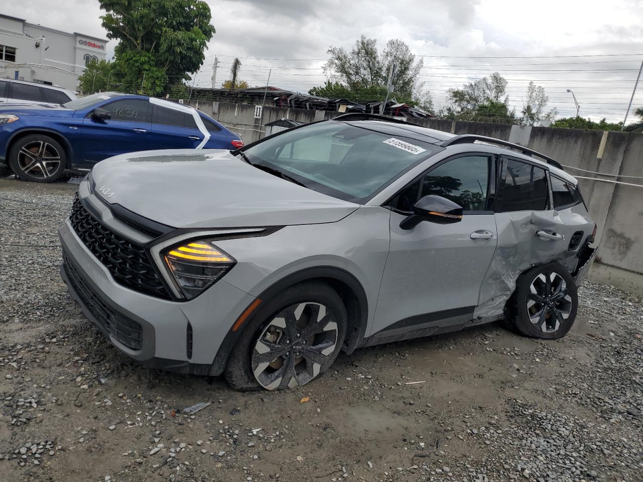 KIA SPORTAGE X LINE