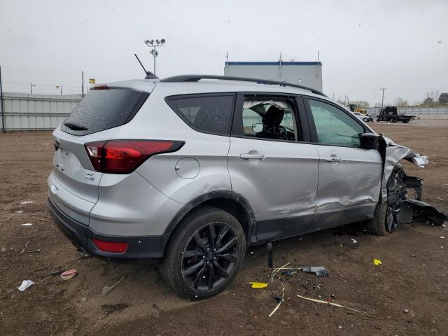 Vin: 1fmcu9gd0kua28161, lot: 53837595, ford escape se 20193
