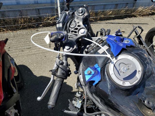 2022 YAMAHA YZFR3 A MH3RH18Y2NK008517