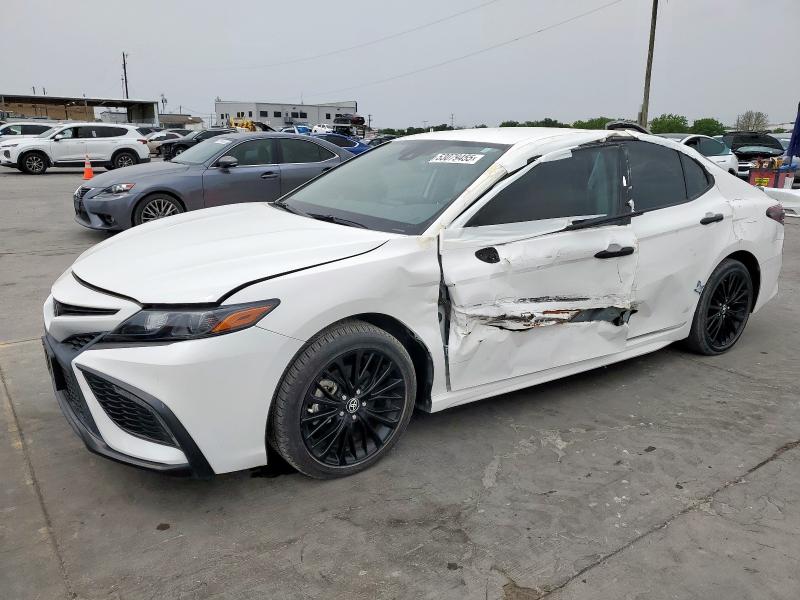 TOYOTA CAMRY SE