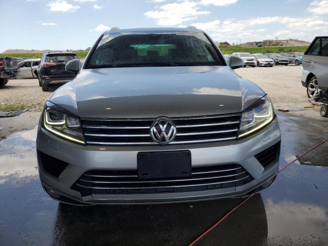 2017 VOLKSWAGEN TOUAREG WO WVGRF7BP9HD002130