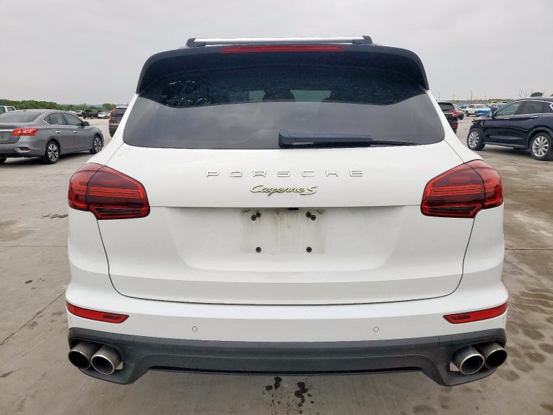 2018 PORSCHE CAYENNE SE - WP1AE2A22JLA70261