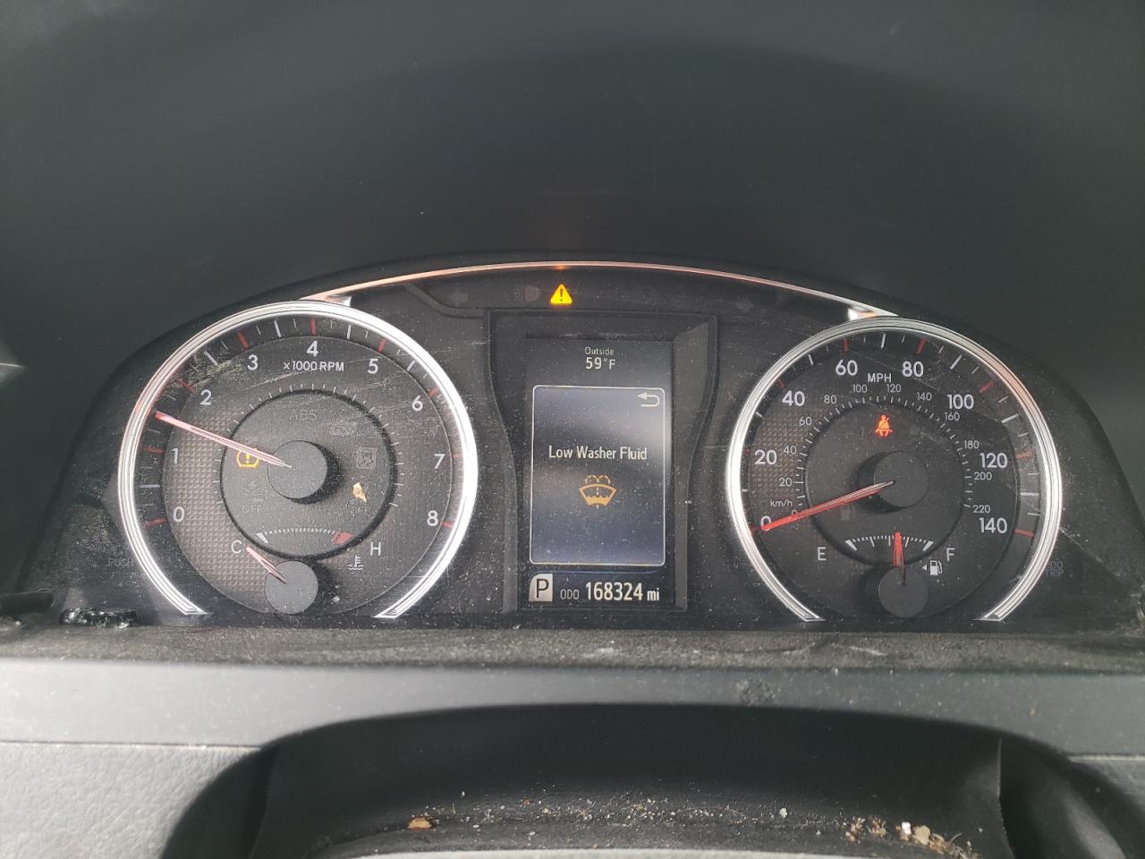 Toyota Camry le 2016
