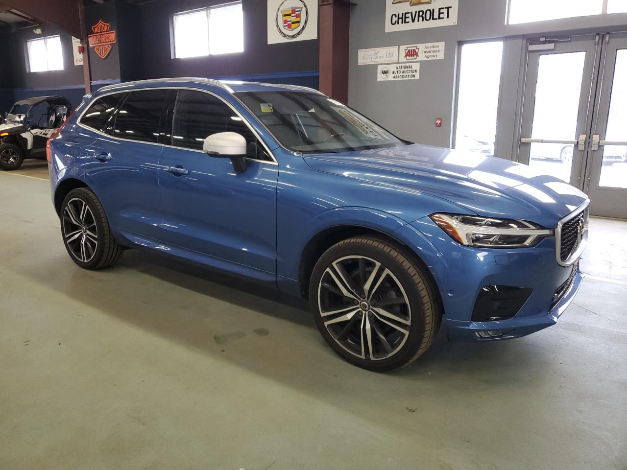 VOLVO XC60 T6 R-DESIGN