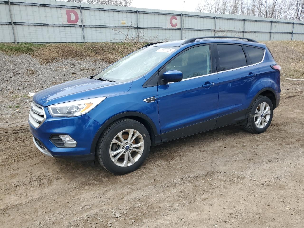 FORD ESCAPE SE