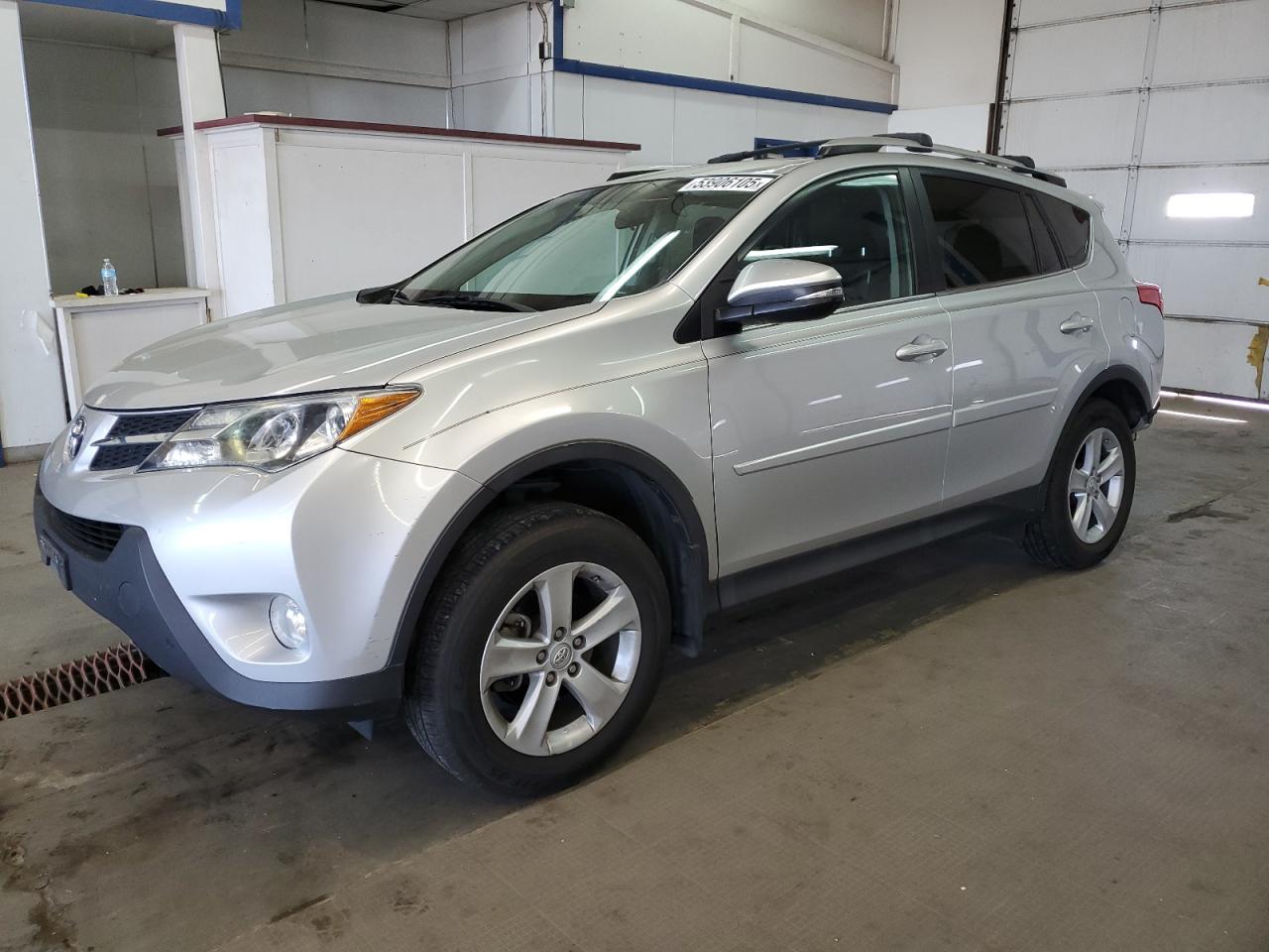TOYOTA RAV4 XLE