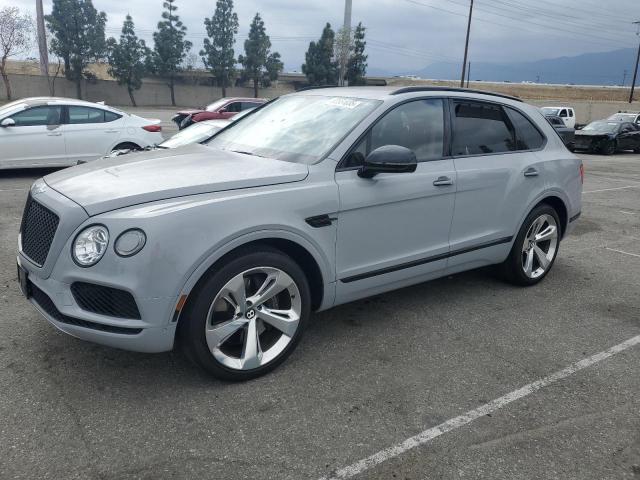 BENTLEY BENTAYGA 2017 silver  gas SJAAC2ZV0HC015387 photo #1