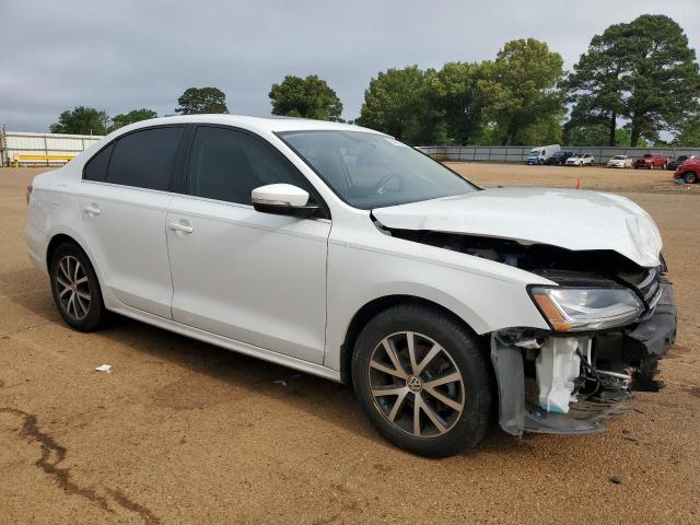 Vin: 3vwdb7aj1hm380323, lot: 54393405, volkswagen jetta se 20174