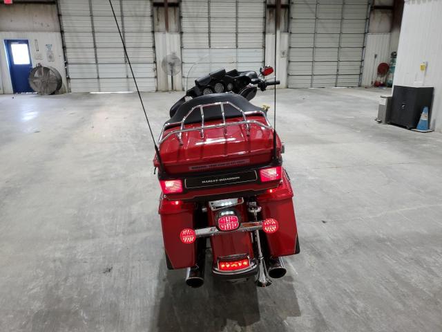 2011 HARLEY-DAVIDSON FLHTK - 1HD1KEM11BB614625