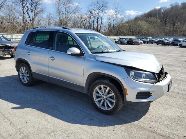 2017 VOLKSWAGEN TIGUAN WOL - WVGSV7AX2HK031356