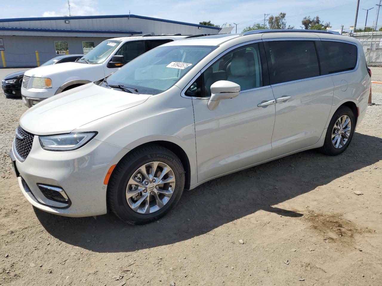 CHRYSLER PACIFICA TOURING L
