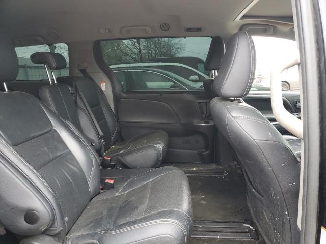 2017 TOYOTA SIENNA SE 5TDXZ3DC9HS824064