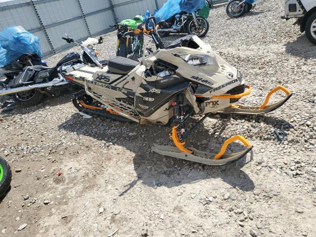 SKI DOO SNOWMOBILE 2022 two tone   2BPSVDNA9NV000148 photo #3