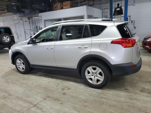 2015 TOYOTA RAV4 LE - JTMBFREV2FJ037473