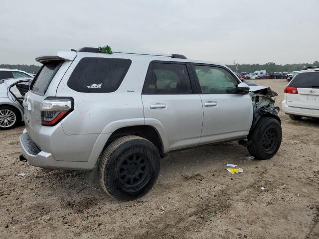 TOYOTA 4RUNNER SR 2022 silver  gas JTEMU5JR4N5982539 photo #4