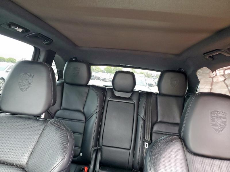 2018 PORSCHE CAYENNE SE - WP1AE2A22JLA70261