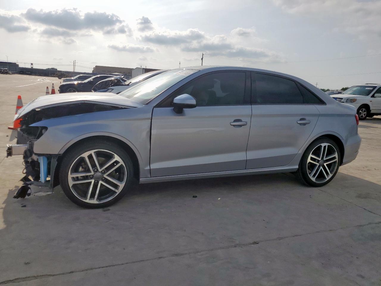 AUDI A3 PREMIUM