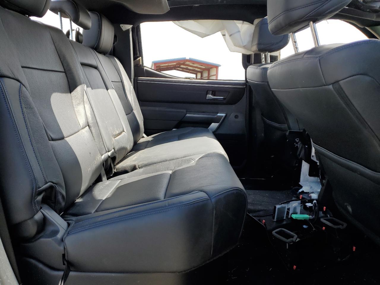 TOYOTA TUNDRA CREWMAX PLATINUM