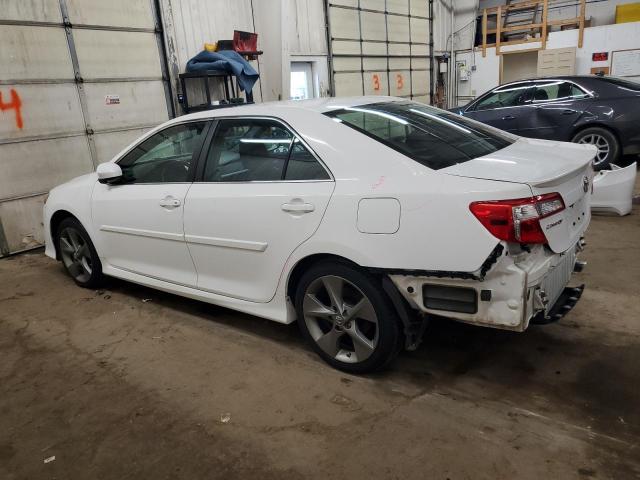 Vin: 4t1bf1fk2eu807833, lot: 53931545, toyota camry l 20142