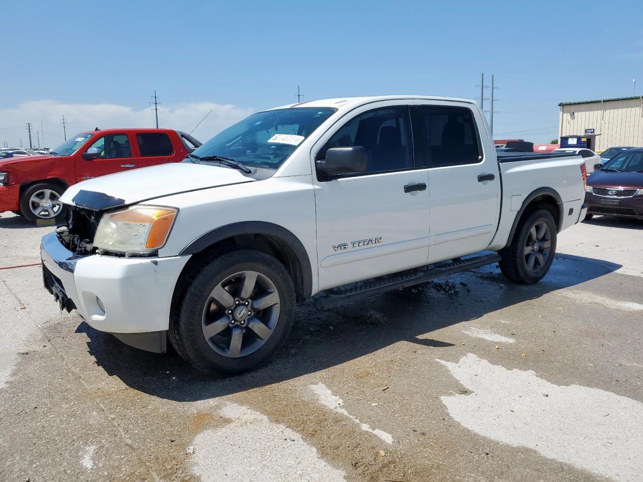 NISSAN TITAN S