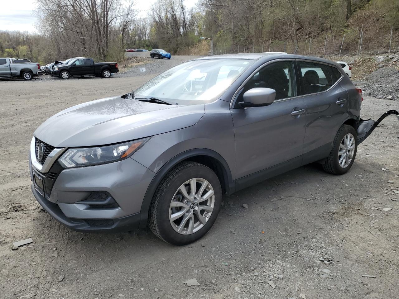 NISSAN ROGUE SPORT S