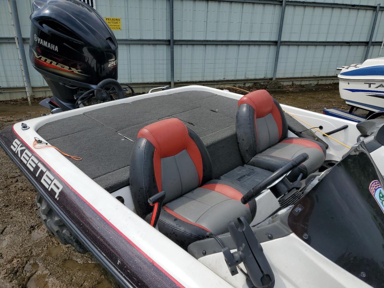 Lot #3260387569 2013 SKEETER MARINE LOT