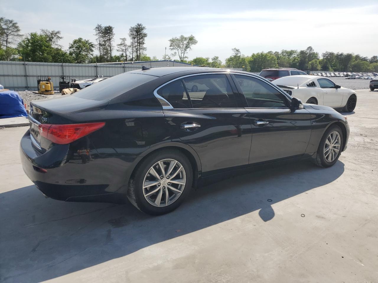 INFINITI Q50 2015