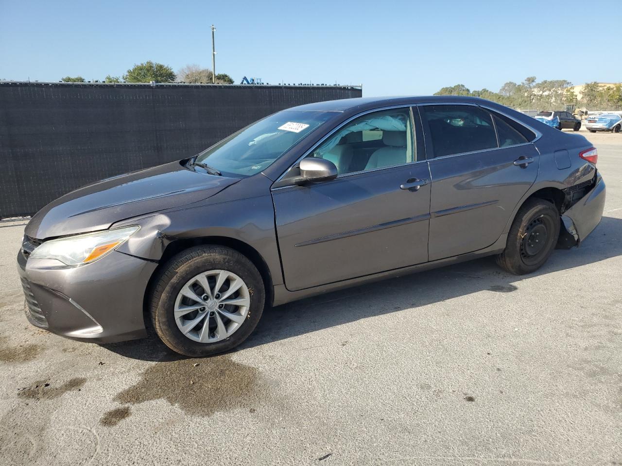 TOYOTA CAMRY LE