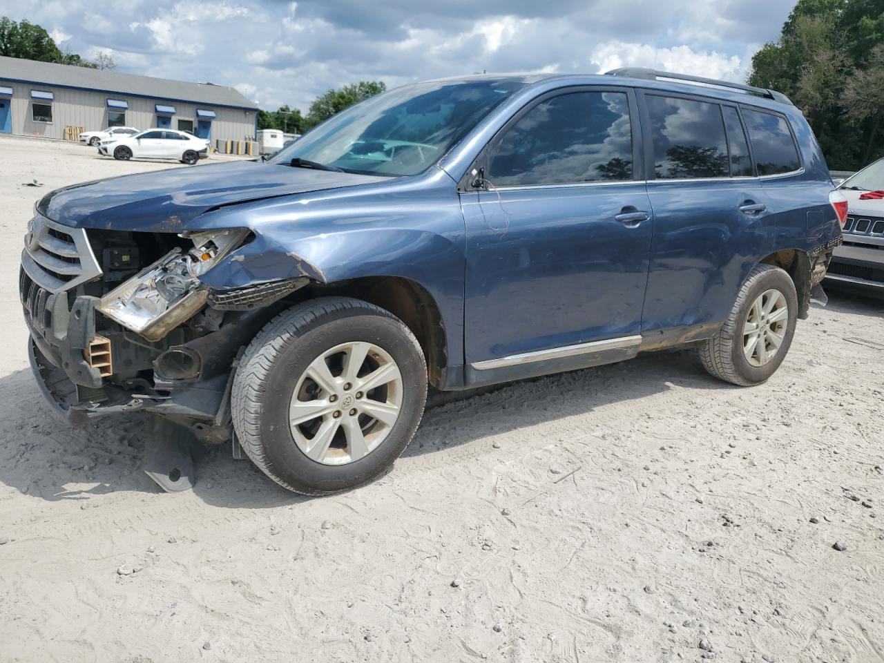 TOYOTA HIGHLANDER BASE