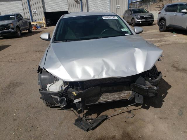2018 HYUNDAI ELANTRA SE 5NPD74LF7JH340853