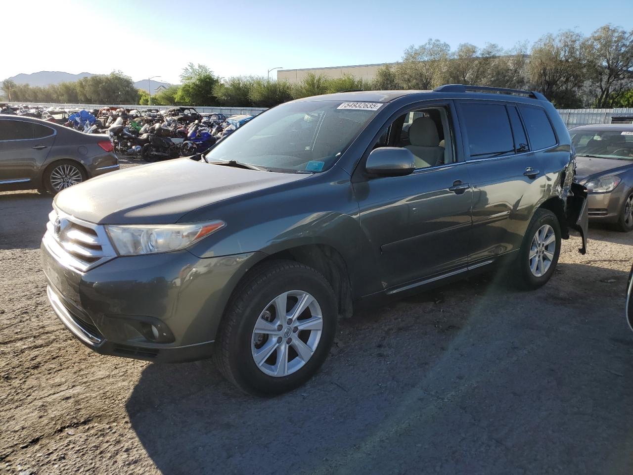 TOYOTA HIGHLANDER BASE