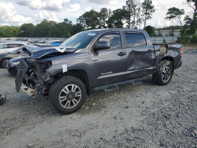 TOYOTA TUNDRA CREWMAX SR5