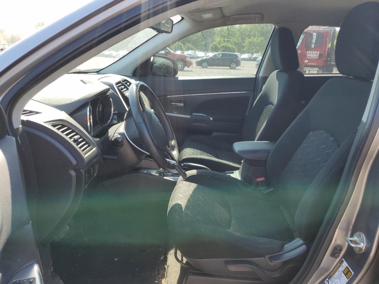 MITSUBISHI OUTLANDER ES